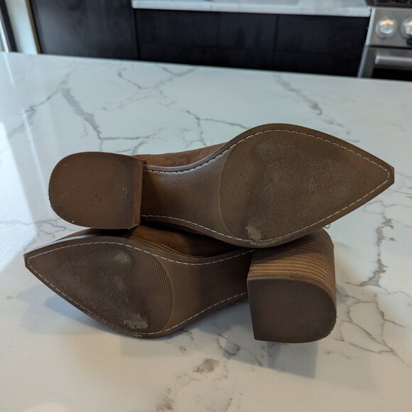 Steve Madden Tan Suede Leather Cedar Chain Block Heel Ankle Boot Cowboy Bootie 8 - Picture 7 of 8